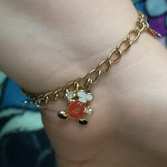 Jelly Belly Factory Charm Bracelet – Vintage Late '90s Gold Dangle | Y2K Jewelry - Picture 4 of 15
